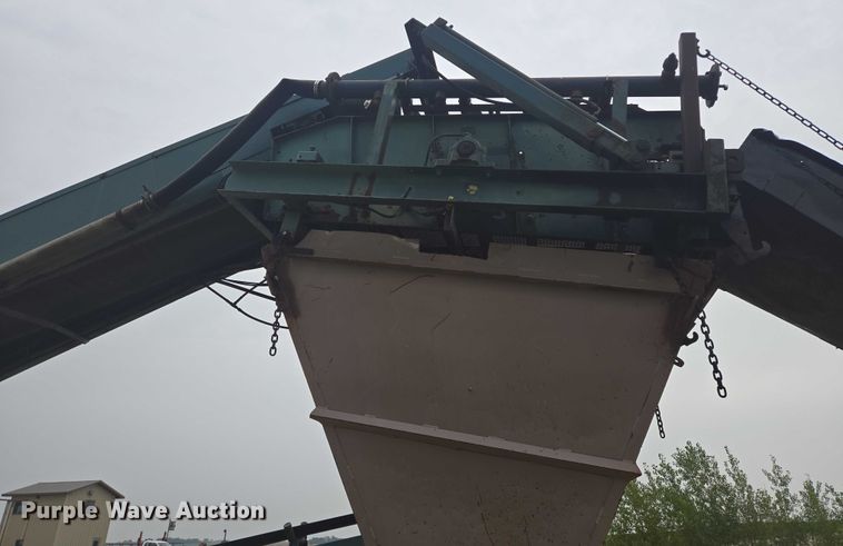 image for item EB1031 Powerscreen Commander 408 screening plant