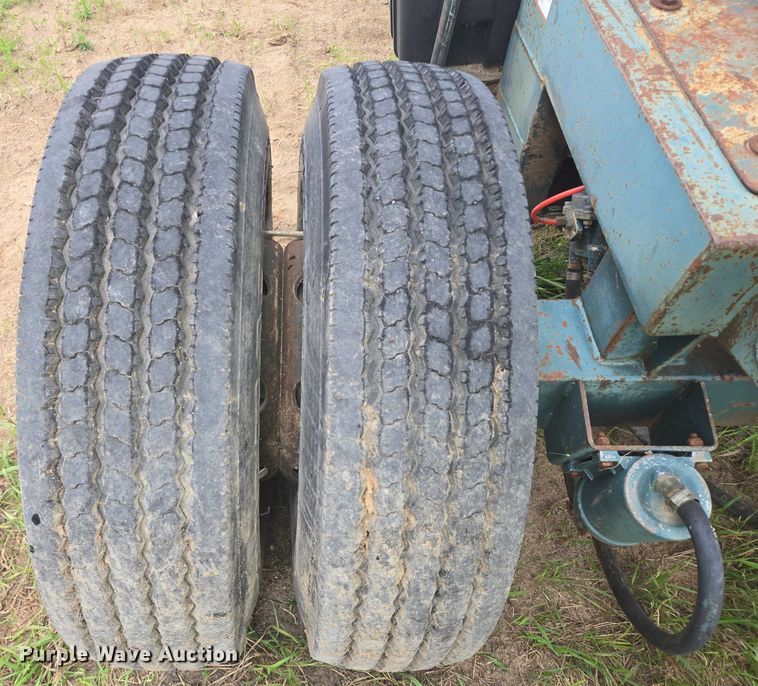 image for item EB1031 Powerscreen Commander 408 screening plant