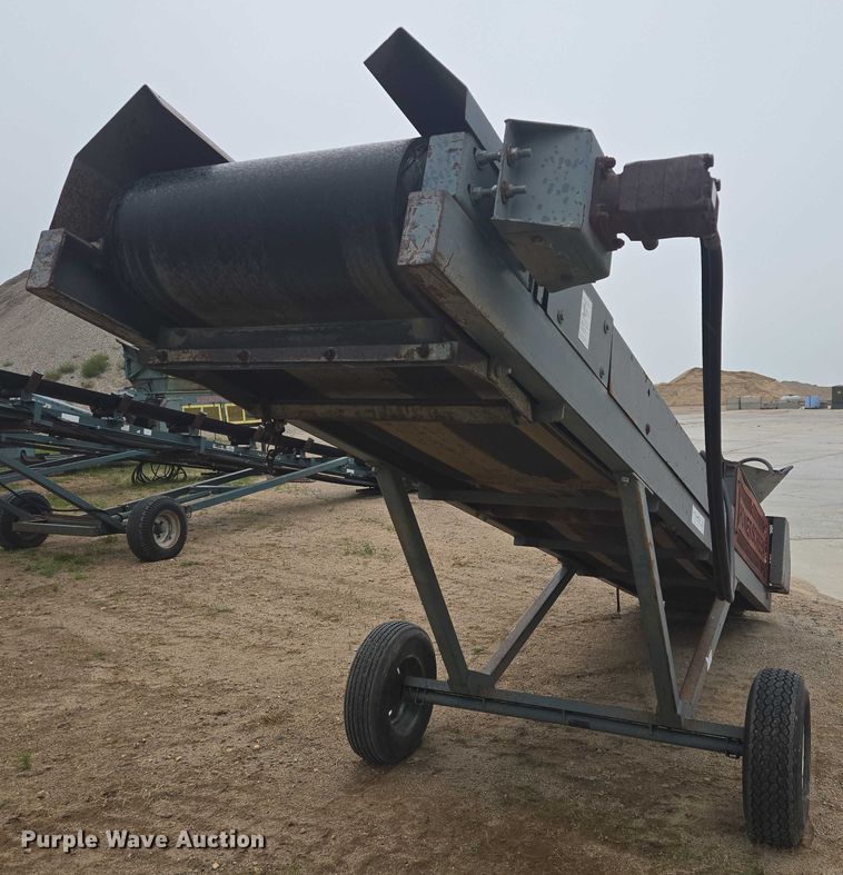 image for item EB1031 Powerscreen Commander 408 screening plant