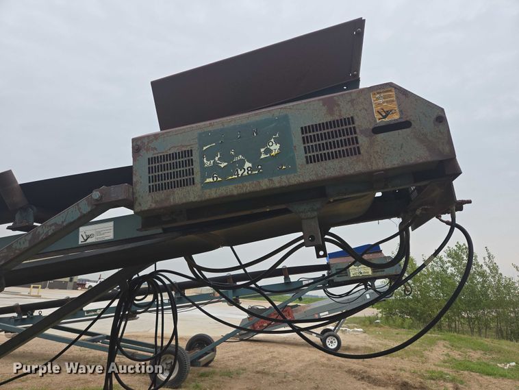 image for item EB1031 Powerscreen Commander 408 screening plant