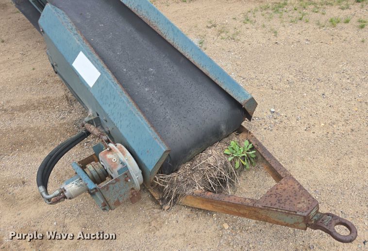 image for item EB1031 Powerscreen Commander 408 screening plant