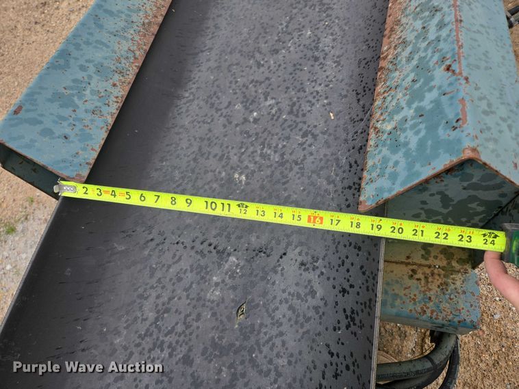 image for item EB1031 Powerscreen Commander 408 screening plant