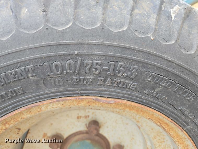 image for item EB1031 Powerscreen Commander 408 screening plant