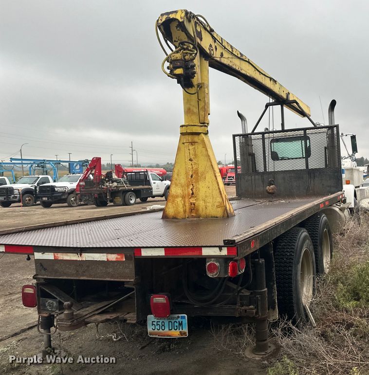 image for item EB2842 1988 International 9300 crane truck