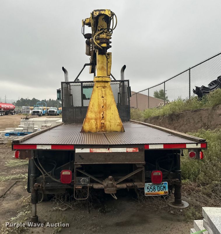 image for item EB2842 1988 International 9300 crane truck