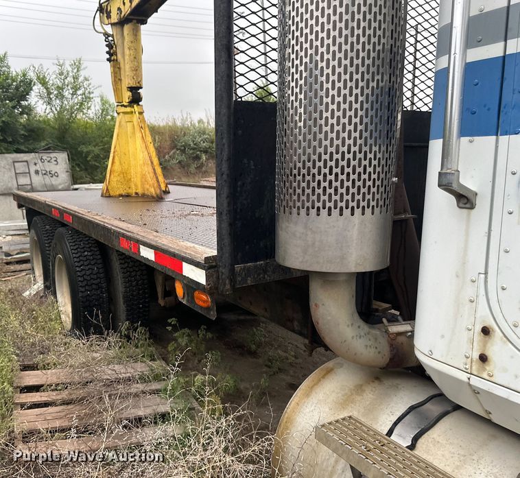 image for item EB2842 1988 International 9300 crane truck