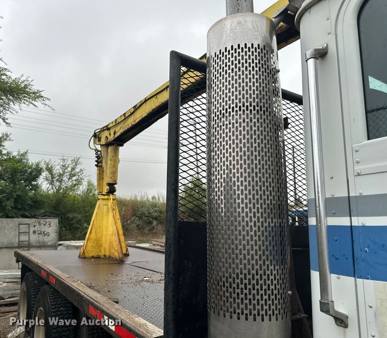 image for item EB2842 1988 International 9300 crane truck