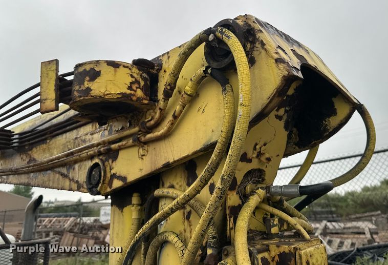 image for item EB2842 1988 International 9300 crane truck