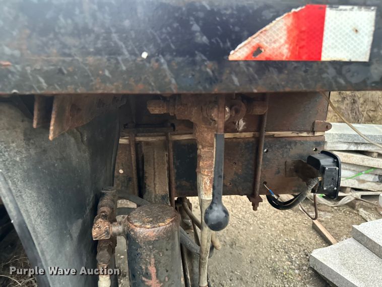 image for item EB2842 1988 International 9300 crane truck