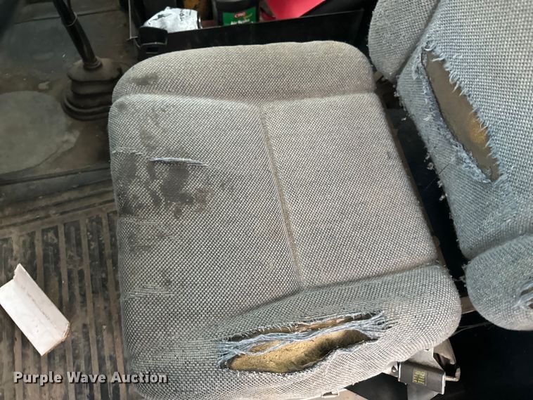 image for item EB2842 1988 International 9300 crane truck