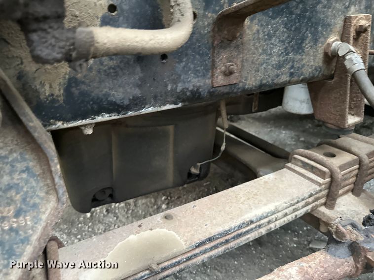 image for item EB2842 1988 International 9300 crane truck