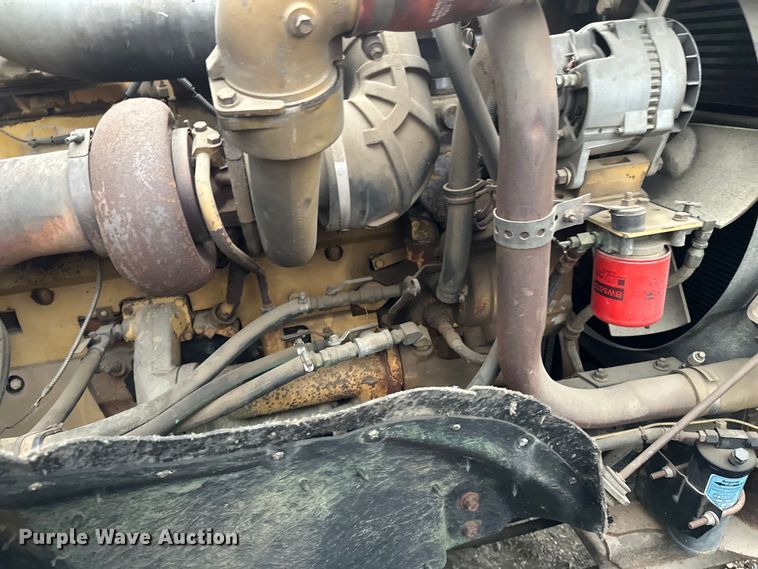 image for item EB2842 1988 International 9300 crane truck