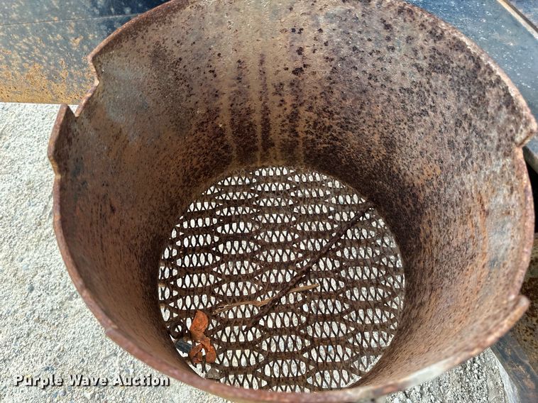 image for item EB2949 2000 Felling equipment trailer