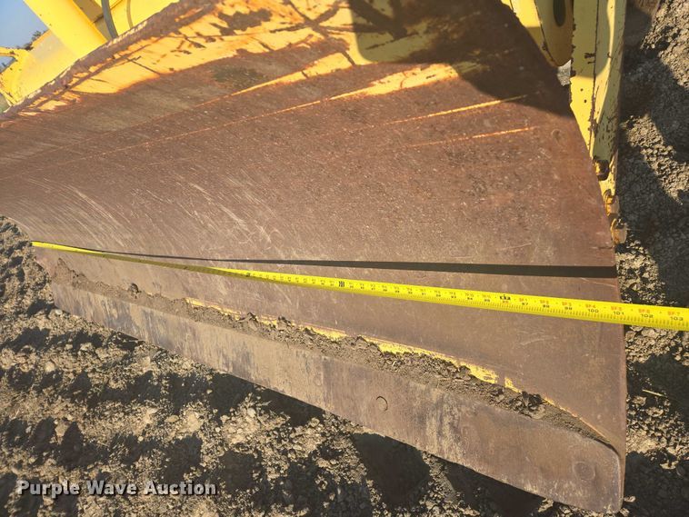 image for item EC1173 2011 Bomag BW213PDH-40 single drum roller