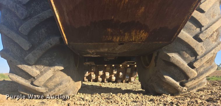 image for item EC1173 2011 Bomag BW213PDH-40 single drum roller