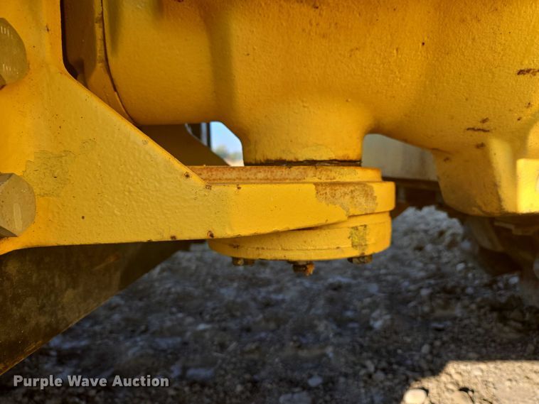 image for item EC1173 2011 Bomag BW213PDH-40 single drum roller