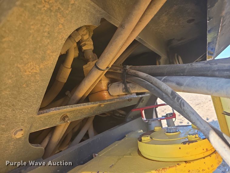 image for item EC1173 2011 Bomag BW213PDH-40 single drum roller