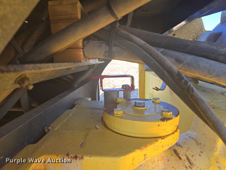 image for item EC1173 2011 Bomag BW213PDH-40 single drum roller