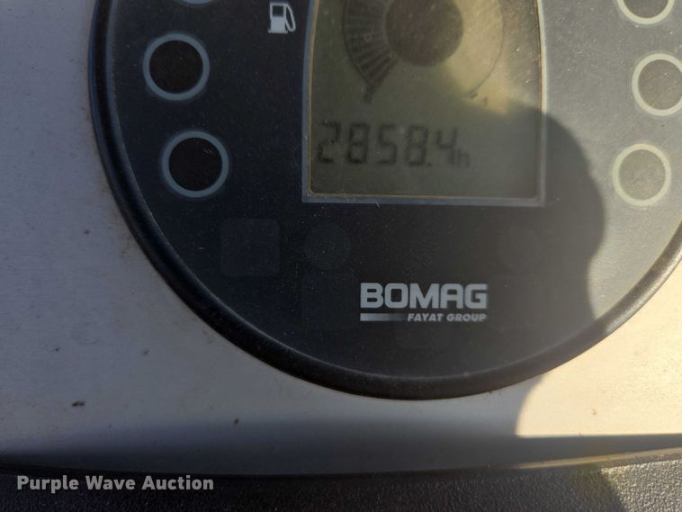 image for item EC1173 2011 Bomag BW213PDH-40 single drum roller