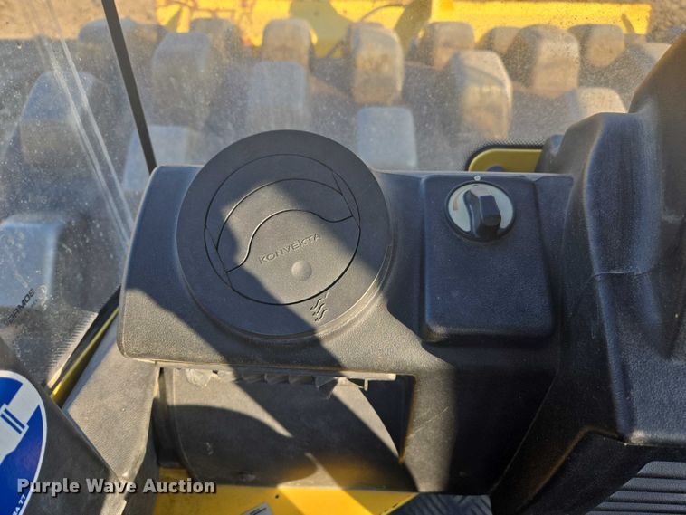 image for item EC1173 2011 Bomag BW213PDH-40 single drum roller