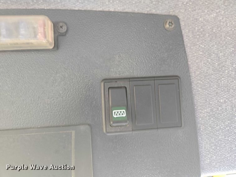 image for item EC1173 2011 Bomag BW213PDH-40 single drum roller