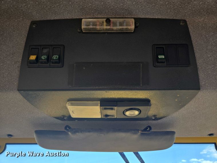 image for item EC1173 2011 Bomag BW213PDH-40 single drum roller