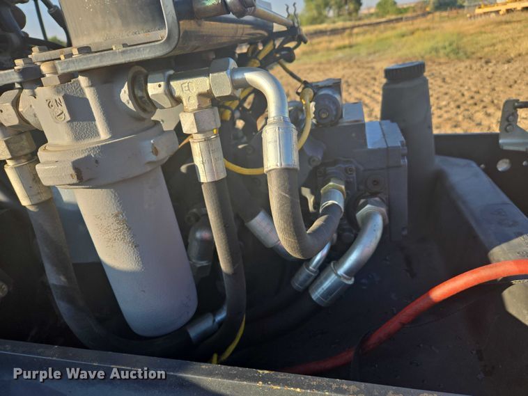 image for item EC1173 2011 Bomag BW213PDH-40 single drum roller