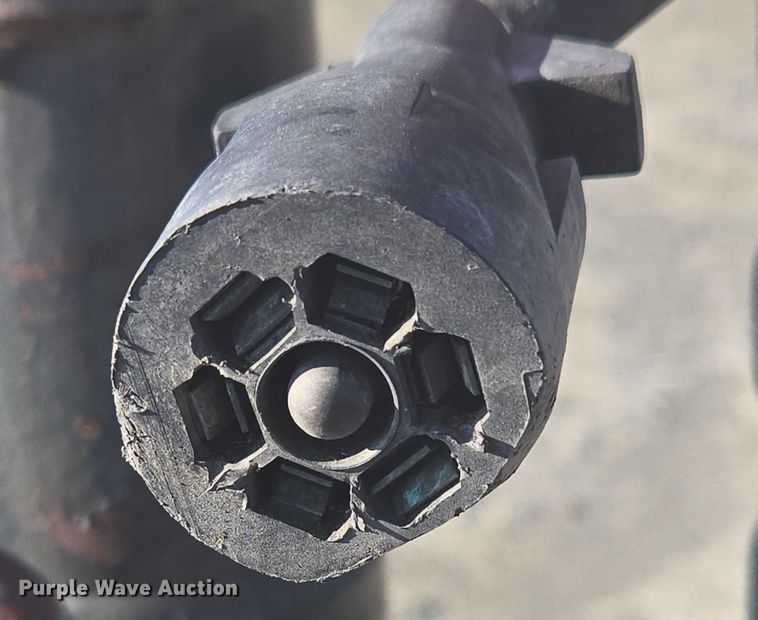 image for item EC1175 2004 Top Hat Industries equipment trailer