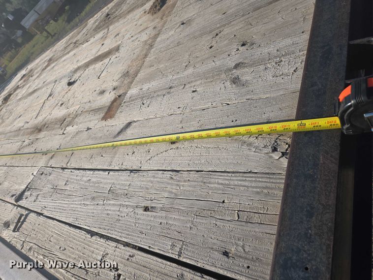 image for item EC1175 2004 Top Hat Industries equipment trailer