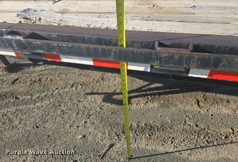 image for item EC1175 2004 Top Hat Industries equipment trailer