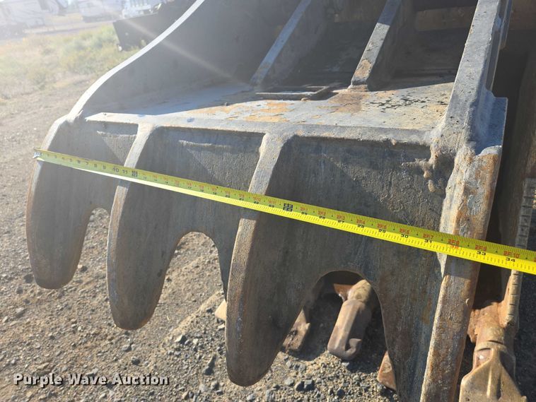 image for item EC1176 2008 Komatsu PC300LC-8 excavator