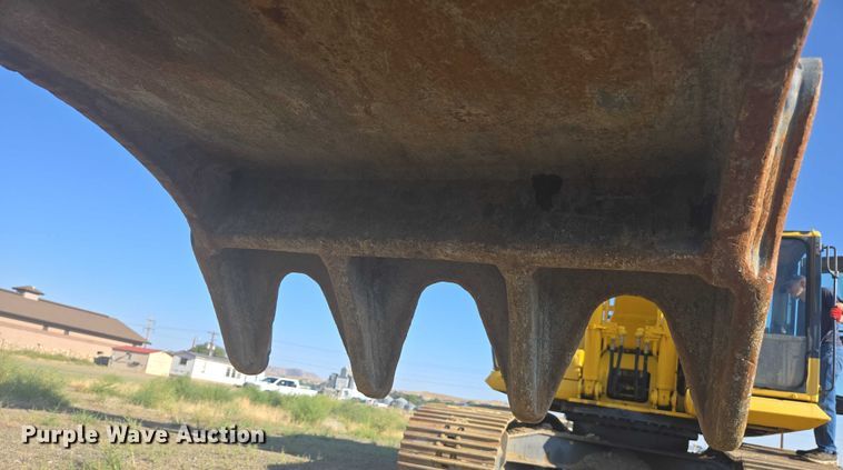 image for item EC1176 2008 Komatsu PC300LC-8 excavator