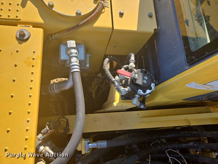 image for item EC1176 2008 Komatsu PC300LC-8 excavator