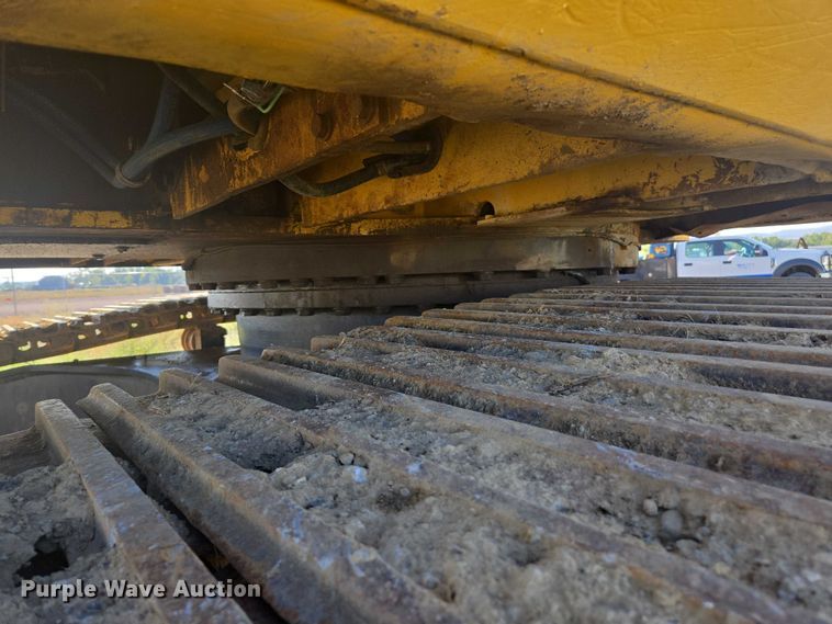 image for item EC1176 2008 Komatsu PC300LC-8 excavator