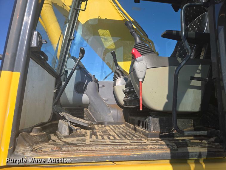 image for item EC1176 2008 Komatsu PC300LC-8 excavator