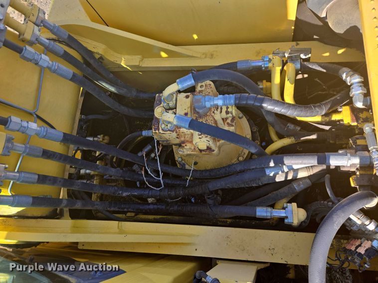 image for item EC1176 2008 Komatsu PC300LC-8 excavator