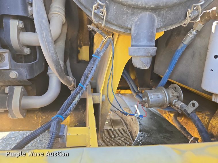 image for item EC1176 2008 Komatsu PC300LC-8 excavator