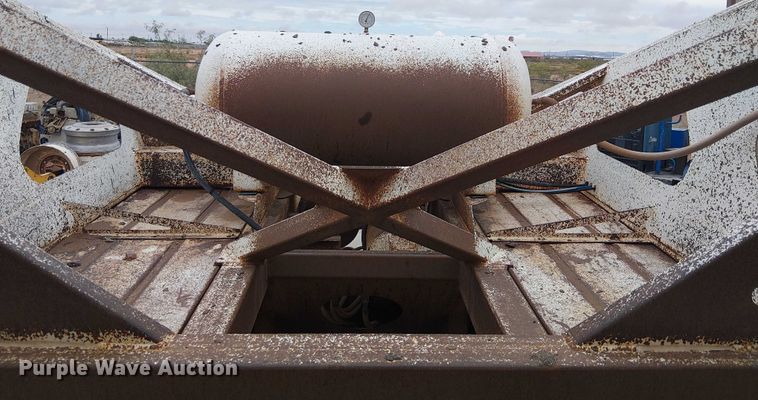 image for item EC1185 2001 Carrocerias Gallegos Spider bottom dump trailer