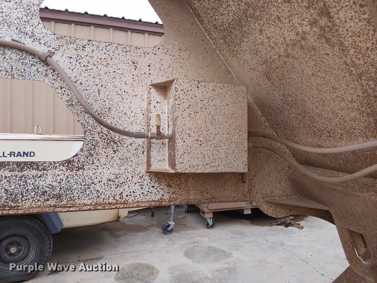 image for item EC1185 2001 Carrocerias Gallegos Spider bottom dump trailer