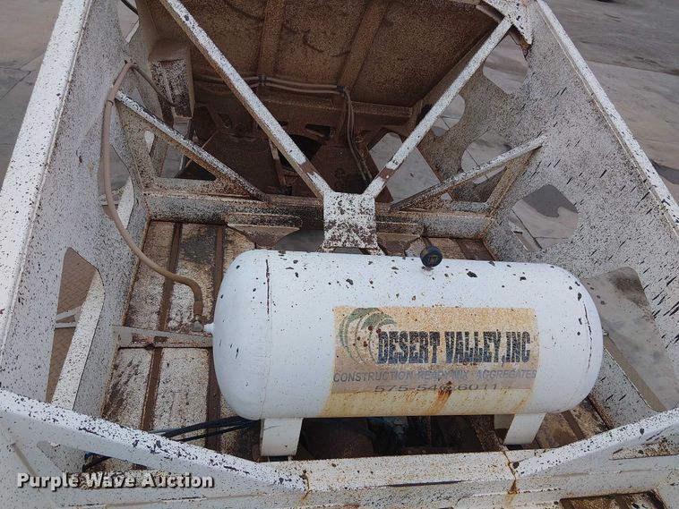 image for item EC1185 2001 Carrocerias Gallegos Spider bottom dump trailer