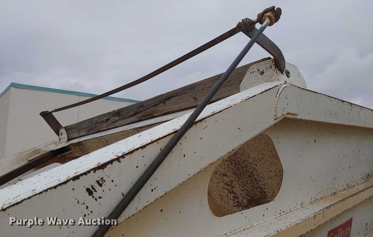 image for item EC1185 2001 Carrocerias Gallegos Spider bottom dump trailer