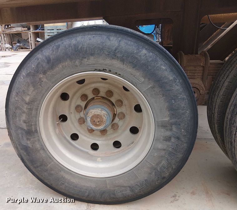 image for item EC1185 2001 Carrocerias Gallegos Spider bottom dump trailer