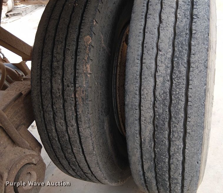 image for item EC1185 2001 Carrocerias Gallegos Spider bottom dump trailer