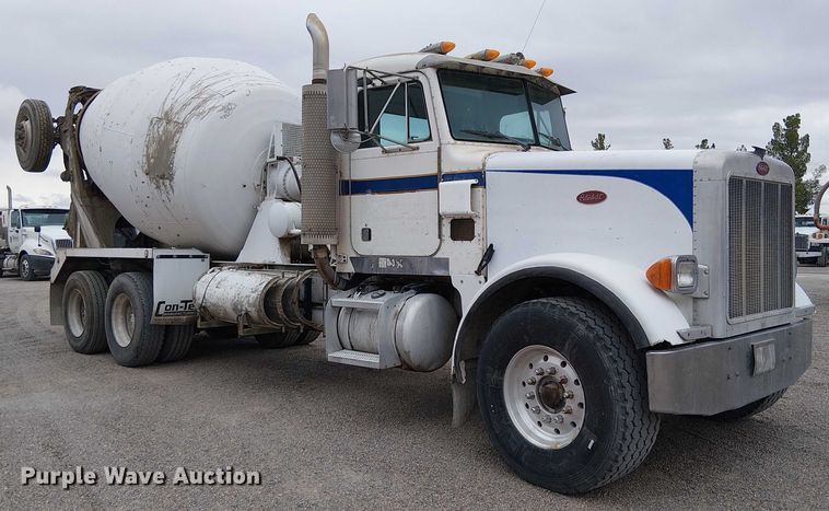 image for item EC1186 1997 Peterbilt 357 ready mix truck
