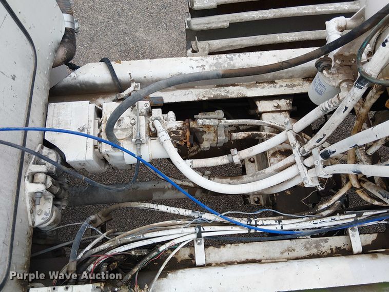 image for item EC1186 1997 Peterbilt 357 ready mix truck