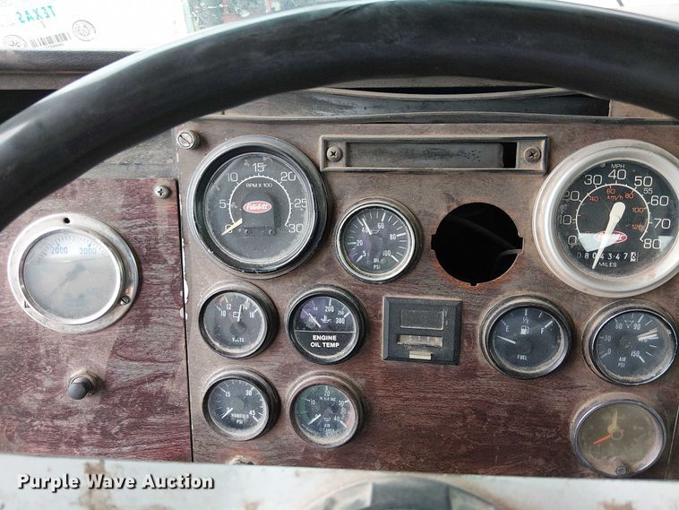 image for item EC1186 1997 Peterbilt 357 ready mix truck