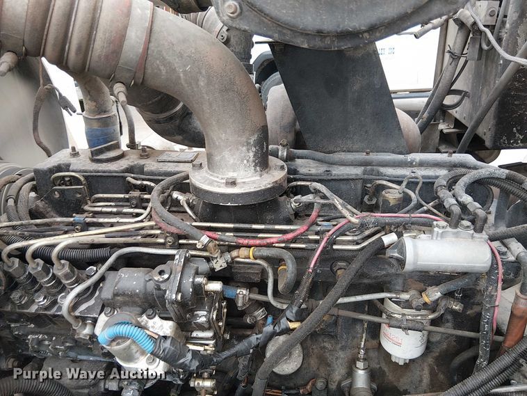 image for item EC1186 1997 Peterbilt 357 ready mix truck