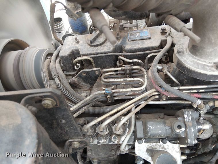 image for item EC1186 1997 Peterbilt 357 ready mix truck