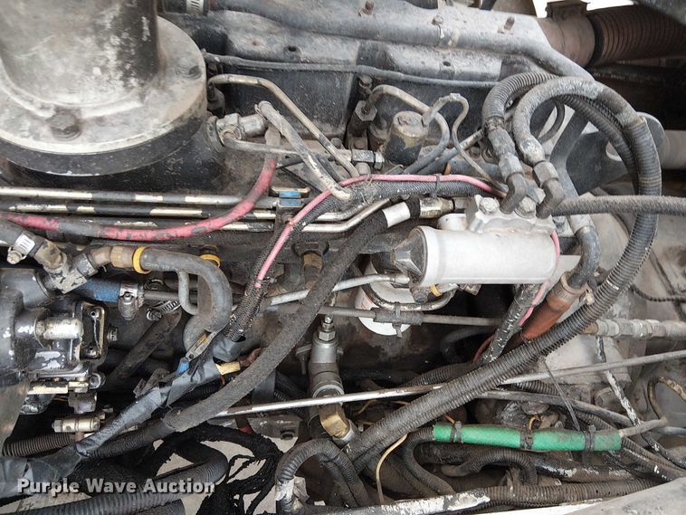 image for item EC1186 1997 Peterbilt 357 ready mix truck