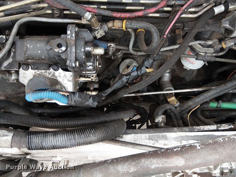 image for item EC1186 1997 Peterbilt 357 ready mix truck